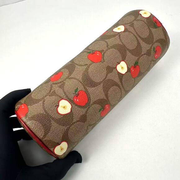 Coach Makeup Brush Holder In Signature Canvas With Apple Print Khaki 6980 NWT - Picture 3 of 9